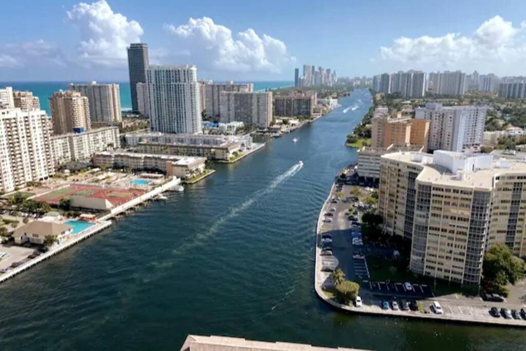 Beachwalk 1B 1B Incredible View Apartment 14 A Hallandale Beach Dış mekan fotoğraf