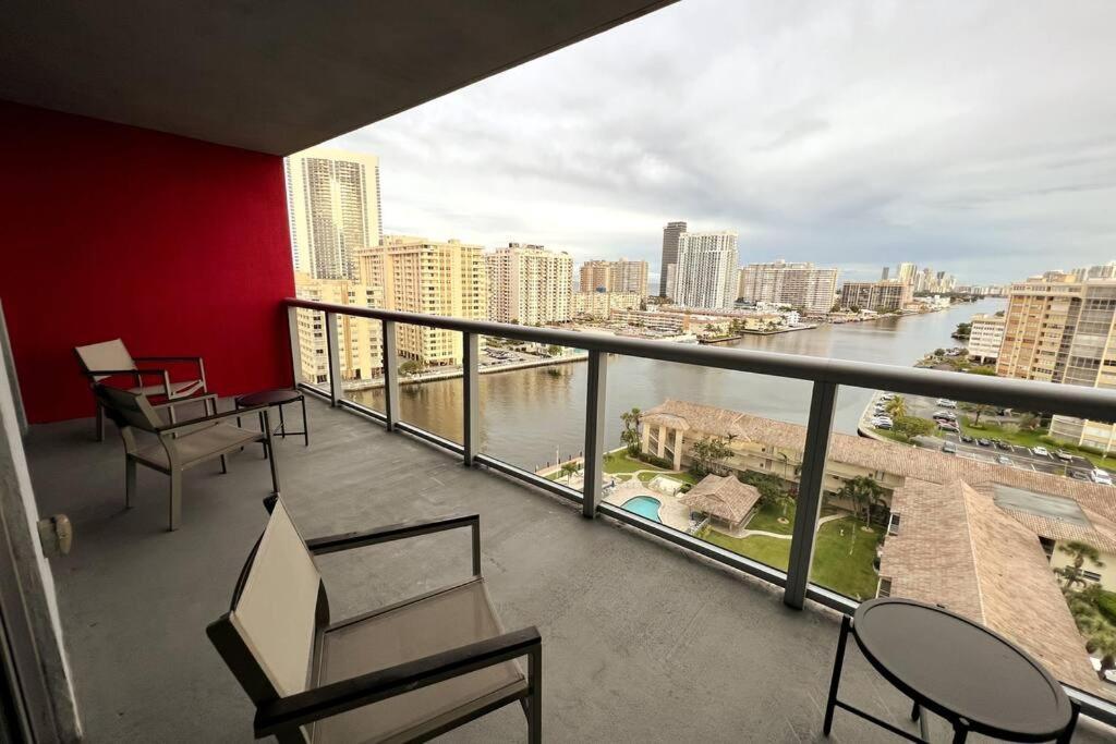 Beachwalk 1B 1B Incredible View Apartment 14 A Hallandale Beach Dış mekan fotoğraf